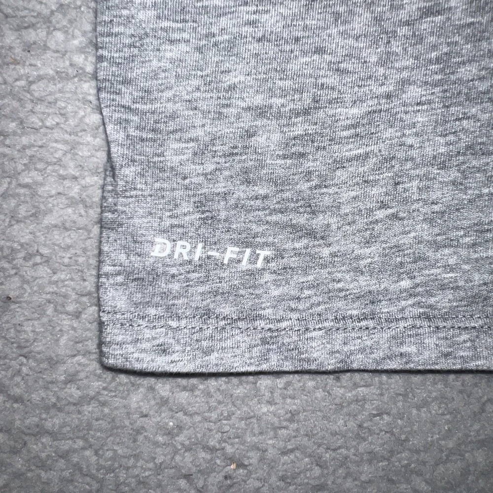 The Nike Tee‎ Kevin Durant T Shirt Youth Sz M Gray KD Dri Fit #35 Athletic Tee